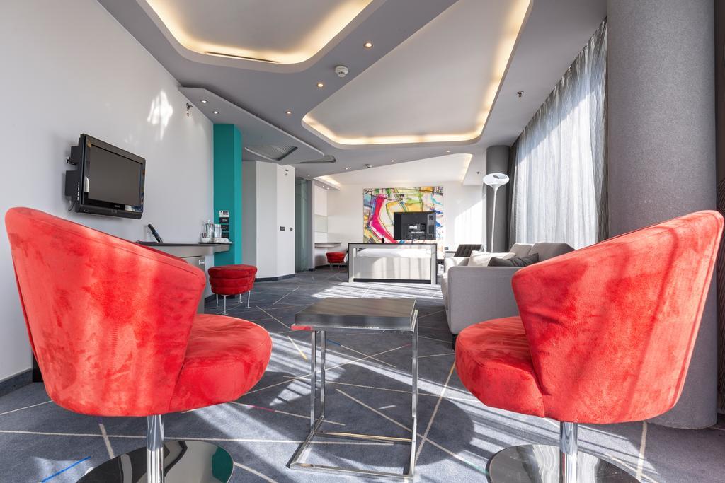 Nobel Zira Hotel ベオグラード エクステリア 写真